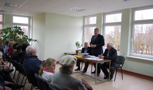 Vyko susitikimas su Kavarsko bendruomenės nariais