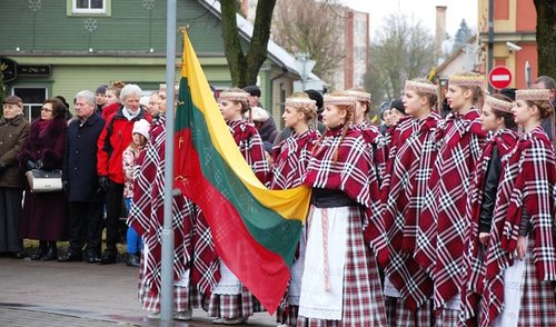Prie paminko Laisvei paminėta Lietuvos Nepriklausomybės atkūrimo diena 