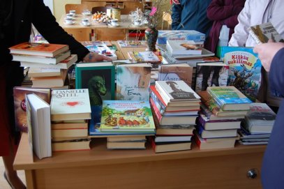 Į Staškūniškio biblioteką iškeliavo anykštėnų paaukotos knygos
