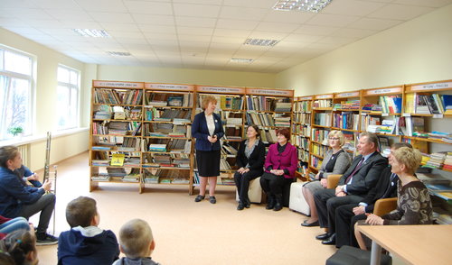 Atidaryta atnaujinta Antano Baranausko pagrindinės mokyklos biblioteka